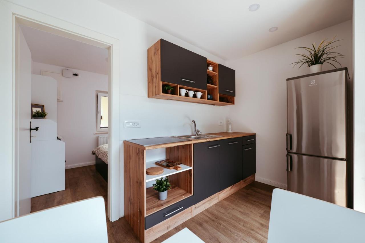Apartment Oddih With Terrace And Private Sauna Bled Exteriör bild