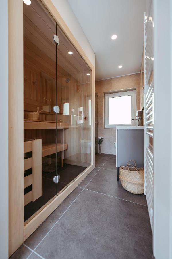Apartment Oddih With Terrace And Private Sauna Bled Exteriör bild